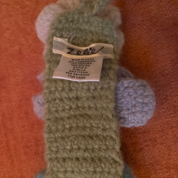 Anthropologie Zelie Accent Scarf, Beautiful - Picture 4 of 4